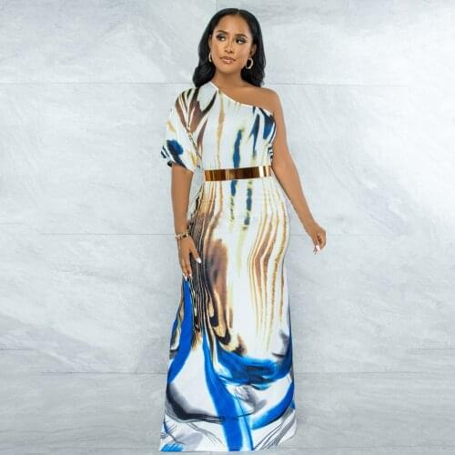 2021 Newest Summer Stripes Print Party Dress with One Shoulder Half Sleeves Elastic Waist Nightclub Beach Casual Dress Wholesale