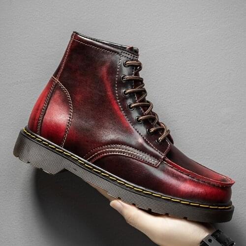 Retro Red Cowboy Boots Men Martin Boots Autumn Winter Velvet Boots Men Comfortable Soft Flat Ankle Boots for Men Casual Boots