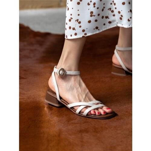 2021 New Fashion Heels Summer Newest Buttoned Sandals Vintage Thick Heels Pumps Women Wedding Office Lady Shoes Woman Heels