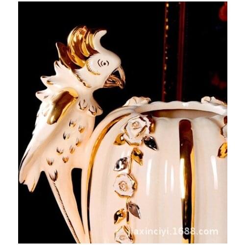 Ourui Ya parrot relief upscale C European ceramics Decoration living room entrance display technology