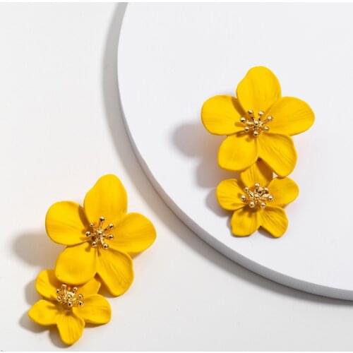Graceful Lovely Fashion Double Flowers Earrings For Women Charm Green Yellow Color Stud Earring Jewelry Accessories
