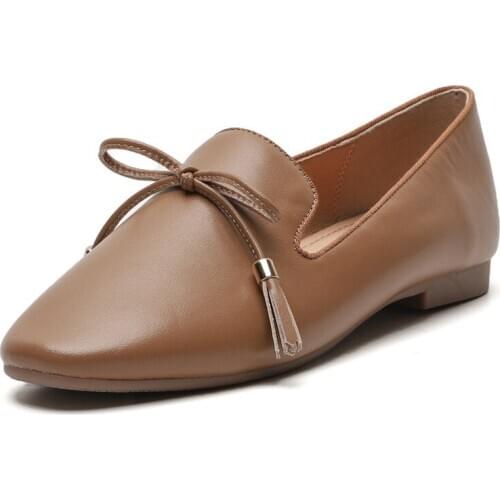 The new age season 2019 leather shallow mouth square leisure shoes 40 and 42