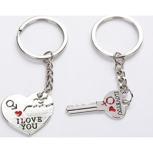 2pcs Valentines Day Gifts I LOVE YOU Keychain Souvenir Wedding Gifts for Guests Bridesmaid Gift Party Favors Present Supplies