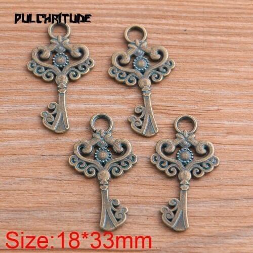 PULCHRITUDE 10pcs 18*33mm Green Bronze Metal Zinc Alloy Small Hollow Key Charms Fit Jewelry Medical Plant Pendant Charms Makings