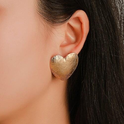 KaiMin 2021Heart Stud Earrings for Women Love Couple Gifts Trendy Korean Simple Cute Romantic Jewelry Accessories Ear Wholesale