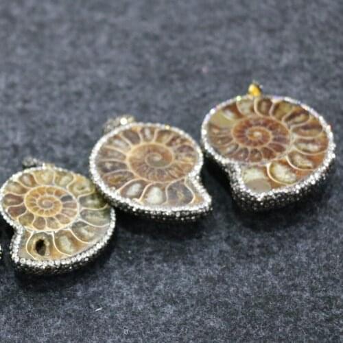 Trendy Fashion) Viviparidae Shell Trumpet Necklace Drop Crystal Pendants Point, Plated Large Semi Stone Necklace