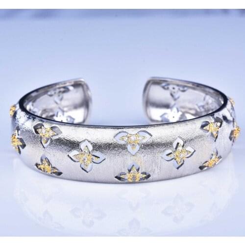 High Grade Open Bracelet Hollow Flower Womens Luxury Exaggeration Accessories Bride Gold Jewelry For Wedding Anniversary Gift