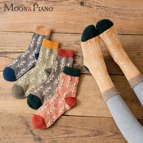 Fashion Women Socks Cartoon Tree Pattern College Style Casual Thickening Warm Cute Japanese Retro Street Ladies Sock Comfortable