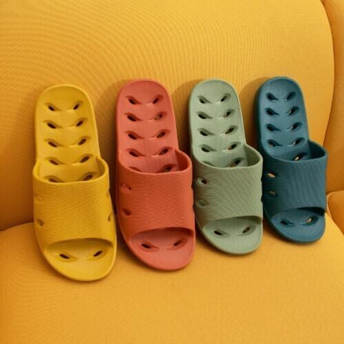 Mazefegn 2020 New Men Slippers Fashion Summer Flats Male Casual Slip on Hollow Out Bathroom Flip Flops Slides Men Indoor Shoes