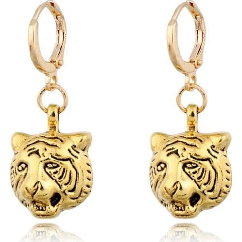 1 Pairs Gold color Punk Small Tiger Pendant Hoop Earrrings Set Wild Animals Pendant Drop Earrings Fashion Jewelry Unisex
