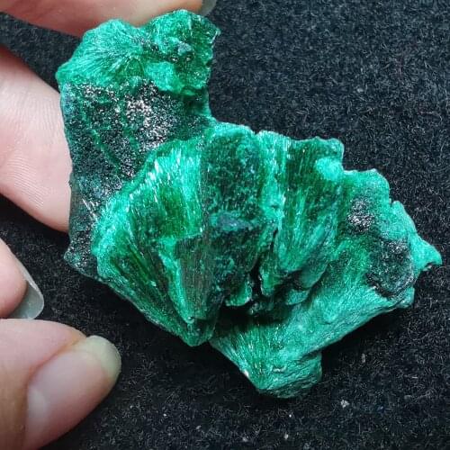 43.8gDie Hausdekoration von Mineralproben Heilende Meditation Geologie Lehre der natürlichen Nadel Malachite Landschaftsstein
