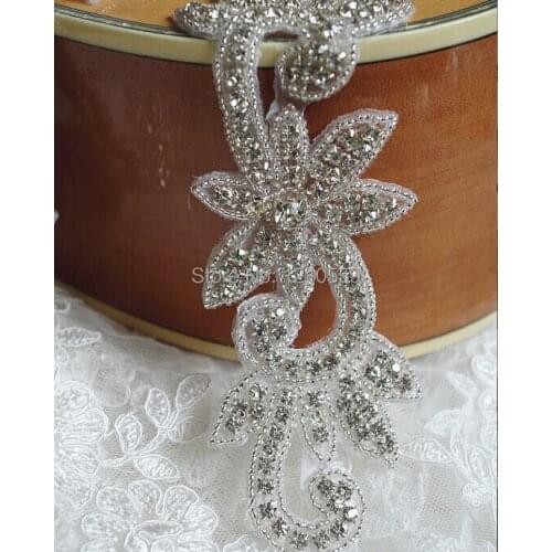 Hot Sale 5 Yards Luxury Flower Iron On Beaded Embroidered Crystal Rhinestone Fabric Trim