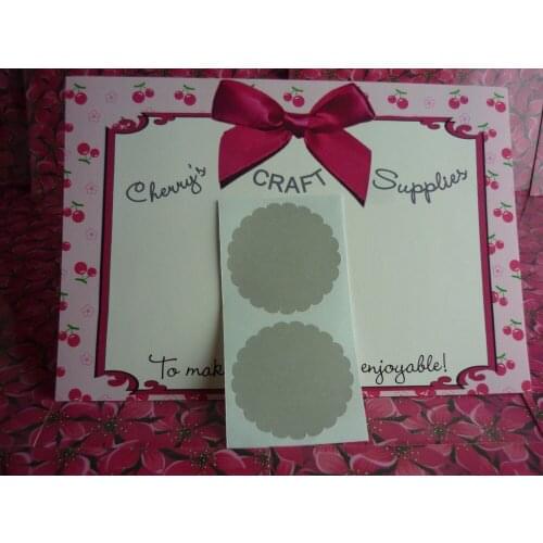 5cm Scalloped Light grey stickers