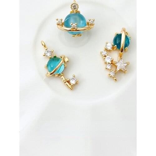 18K gold-covered dream and romantic blue diamond planet key pendant DIY hand-made accessories material