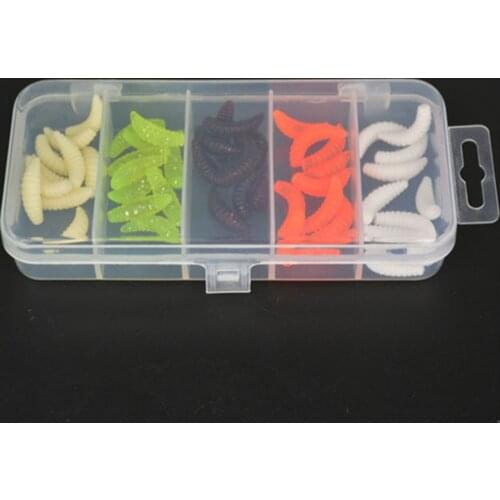 50pcs Durable Fishing Lures 2cm Bass Baits Crankbait Tool Jig Head Lure