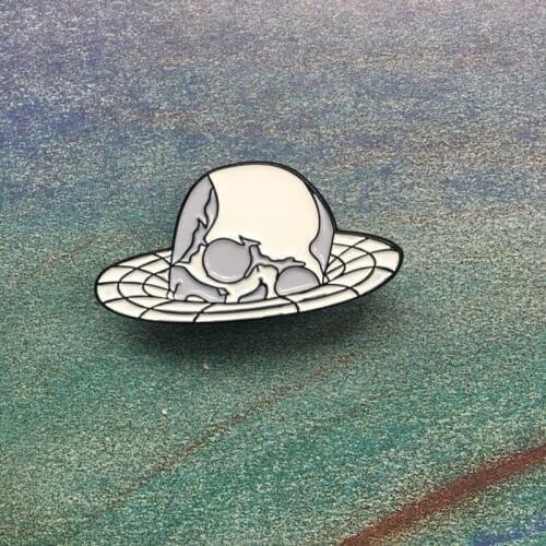 Skull-shaped hat Enamel Brooches for Collection