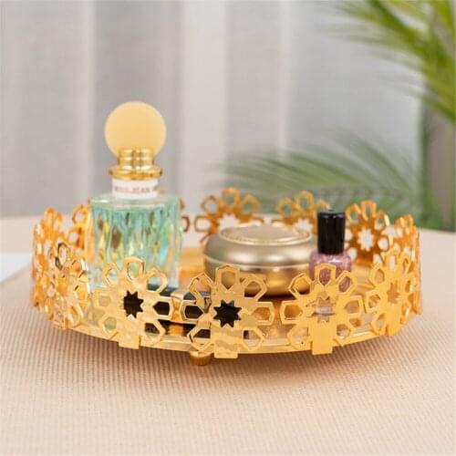 European Minimalist Golden Metal Hollow Fruit Tray Jewelry Storage Display Plate Snack Dishes