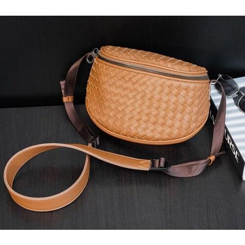 Designer Luxury Woven Bag 2021 New Unisex Crossbody Bags Brand Trend Mens Business Shoulder Bags Black and Khaki Storage Purses