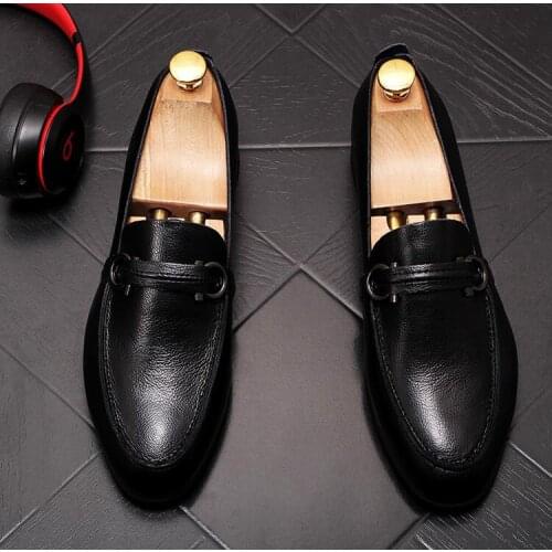 Men cover toe tip small leather shoes Korean version of individual casual shoes a foot slipper fashion breathable Bean shoes