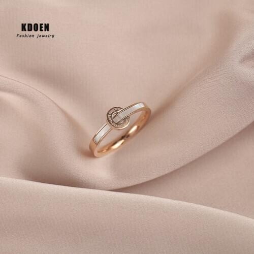 Classic Fashion Ring Letter Digital Titanium Steel Rose Gold Ring For Woman Student Finger Jewelry Party Girls Temperament Ring