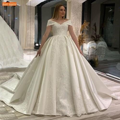 Sumptuous Ivory Wedding Dress 2020 Lace Up Appliqued Church Ball Gown Bridal Dresses Long Princess Custom Made Vestidos De Noiva