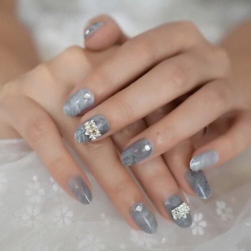Oval Marble Fake Nails Grey Cloudy Sky Short Crown Press On Nails Grace Style Design Nail Art Tips
