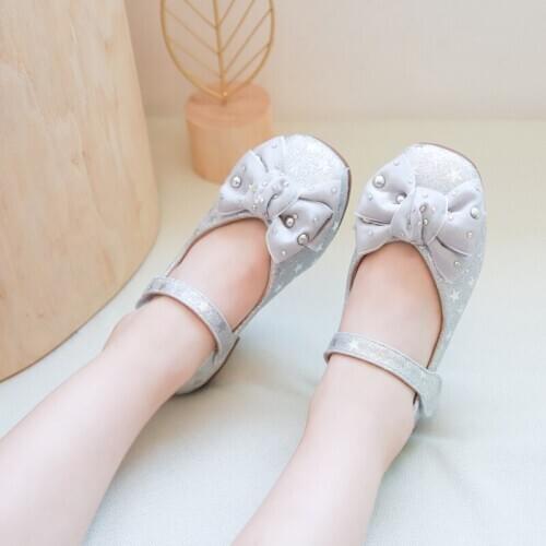 2020 Girls Shoes Kids Party Princess Shoes Sequins Lace Bow Flat Non-slip Children Leather Shoes Spring New Kids Dance Shoes