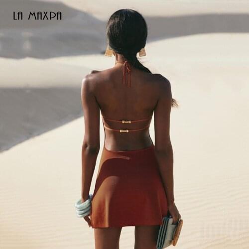 High Quality Metal Button Halter Neck Halter Bandage Slim Fit Hollow Out Lace-Up Dress 2021 WomenS Runway Party Dress Vestidos