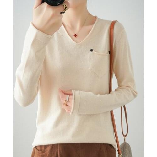 Selling 100% cotton long-sleeved knitted bottoming shirt womens v-neck pullover loose crop top all-match casual plus size top