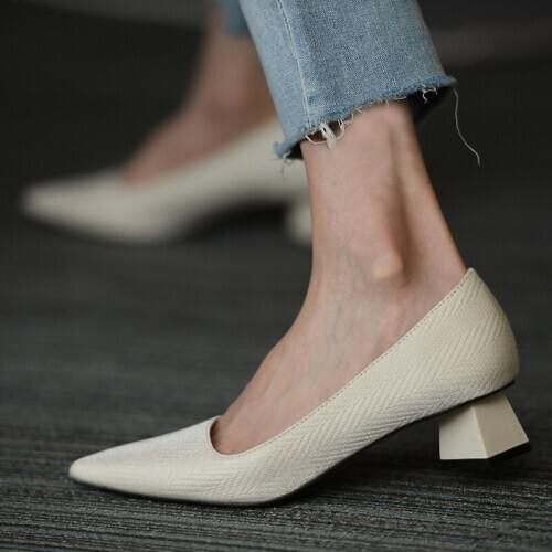 Pumps European Style Time Simple Comfortable High Heels 2020 New Pointed Thick Heel Shoes Pu Single Shoes Wild Womens Shoes