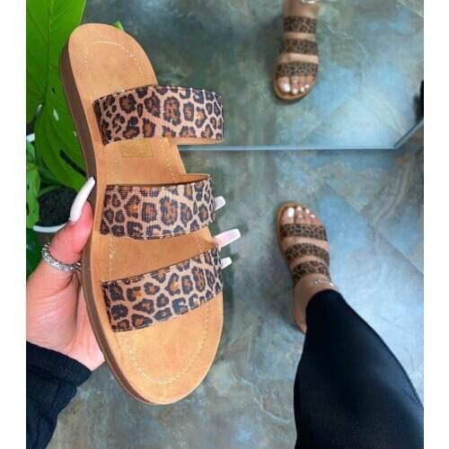 2020 New Leopard print Ladies Slides Summer Comfortable Slip On Shoes Beach Sandals Slides Assorted Colors Platform Casual Shoes