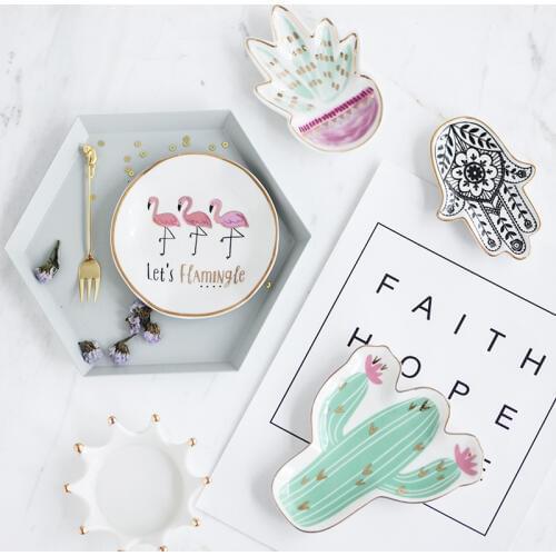 A Cactus Ceramic Porcelain Decorative Plates Jewelry Holds Small Plates Desktop Home Decoration Jewelery Dish Red Hot Bird