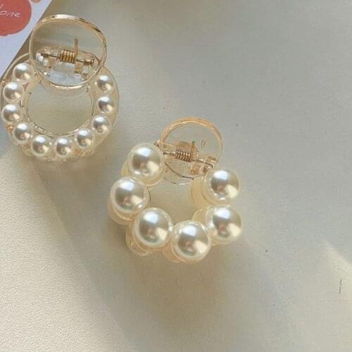 Sweet Mini Round Pearl Hair Clips for Women Girls Hair Claw Chic Barrettes Claw Crab Hairpins Styling Fashion Hair Accessories