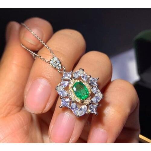 Exquisite women necklace natural emerald gem pendant of necklace 925 sterling silver necklace green natural gem christmas gift