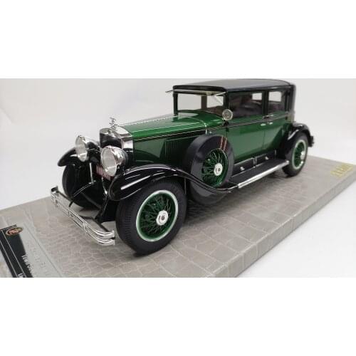Al Capones Armored 1928 Cadillac 341A Town Sedan 1:18 Resin Model Car Collectible Green/Black