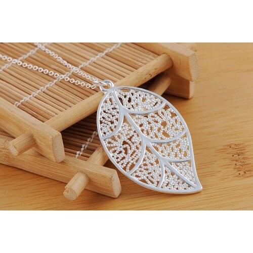 Hot charm 925 Sterling Silver Leaf pattern Pendant Necklace For Women 18 inches Christmas gift top quality party wedding Jewelry