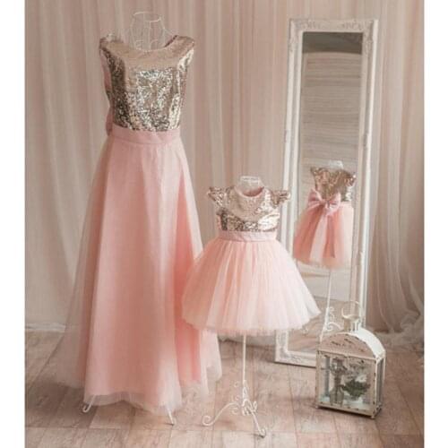 New Pink Mother and Daughter Matching Dresses Sequined Top Big Bow Children Birthday Party Gown Custom Made Photography
