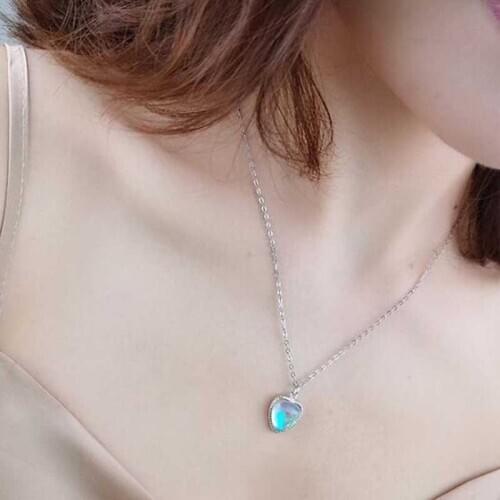 New Trendy Copper Cute Elegant Heart Shaped Moonstone Pendant Necklaces For Women Fashion Accessories Jewelry Clavicle Chian