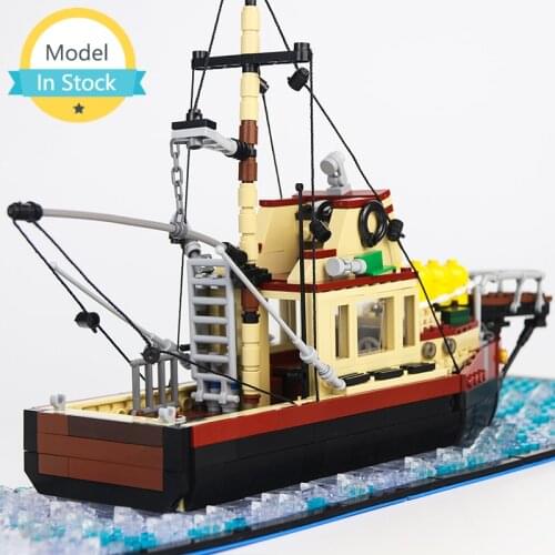 MOC The Orca - Jaws Ship Model Boat DIY Assemble Building Diamond Blocks Sets Model Classical Brick Gift for Children Toys
