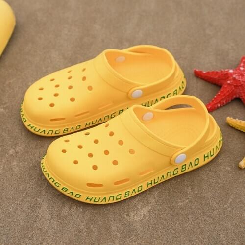 Summer Yellow Casual Flat Sandals Women Hot Slip on Garden Shoes Fashion Outdoor Hole Beach Sandals Women sandalias mujer 2020