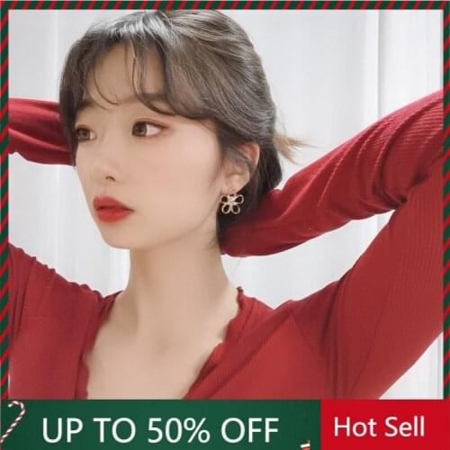 Earrings 2021 Trend Simple and Sweet Golden Hollow Flower Earrings Female Fashion Temperament Inlaid Pearl Earrings for Women