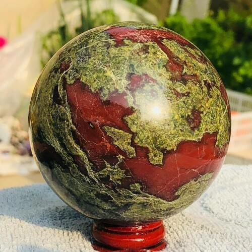 Natural The dragon blood stone Quartz Crystal Sphere ball Healing