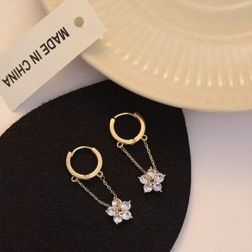 New Korean Elegant Zircon Flower Drop Earrings For Women Girls Fashion Metal Circle Chain Petal Pendant Earring Fine Jewelry
