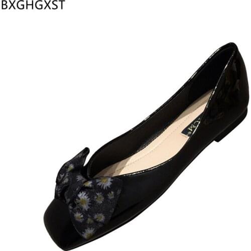 Flat Square Toe Boat Shoes for Woman 2021 Butterfly-knot Slip on Korean Shoes Women Loafers Patent Leather Shoes Woman Chaussure