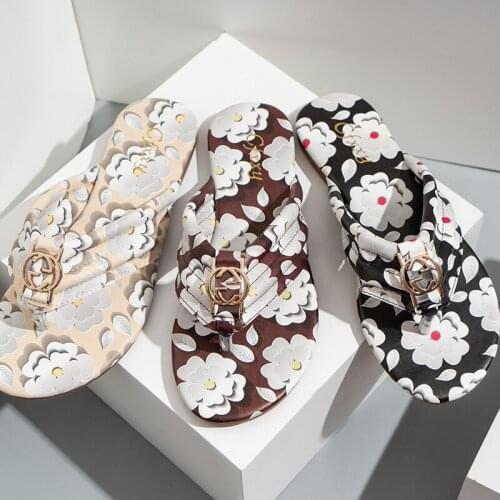 Womens shoes 2021 new fashion print flip-flops metal trim soft soles comfortable non-slip flat shoes large shoes