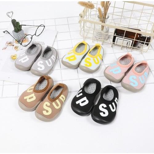 2021 Fashion Letters Toddler Shoes Baby Boy Baby Girls Soft Sole Socks Shoes Childrens Newborn Non-slip Shoes Breathable