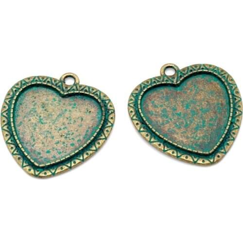 FERVENT 40pcs/lot 36x33mm Antique Green Bronze Heart-Shaped Time Gem Bottom Accessories Pendants Fit Necklace Jewelry PJ204