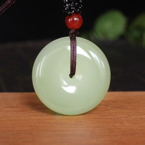 Natural Jade Pendant Hand Carved Jadeite Pendants Men Accessories Fine Necklaces for Women with Chain Fashion Jewelry