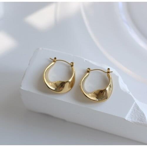Casting rotating metal punk earrings ear buckle ear ring earrings Korea titanium steel plating 14K gold color women fashion