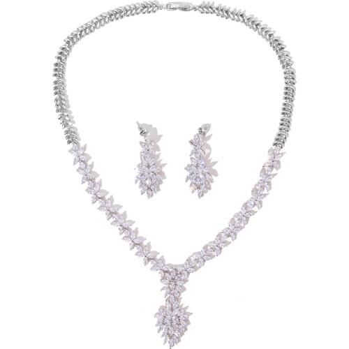 Bettyue Classic Leaves Shape Noble Necklace And Earring Shiny Cubic Zircon Jewelry For Female Fashion Dress-Up Wedding Party